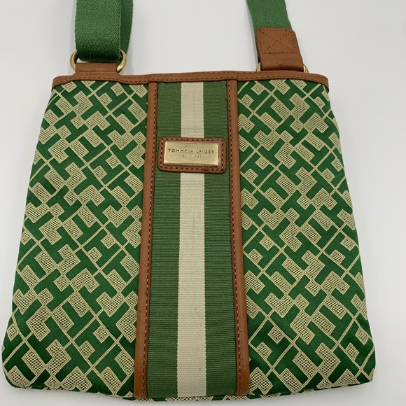 Tommy Hilfiger Handbags - Tommy Hilfiger Crossbody Small Purse